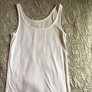 White merona tank